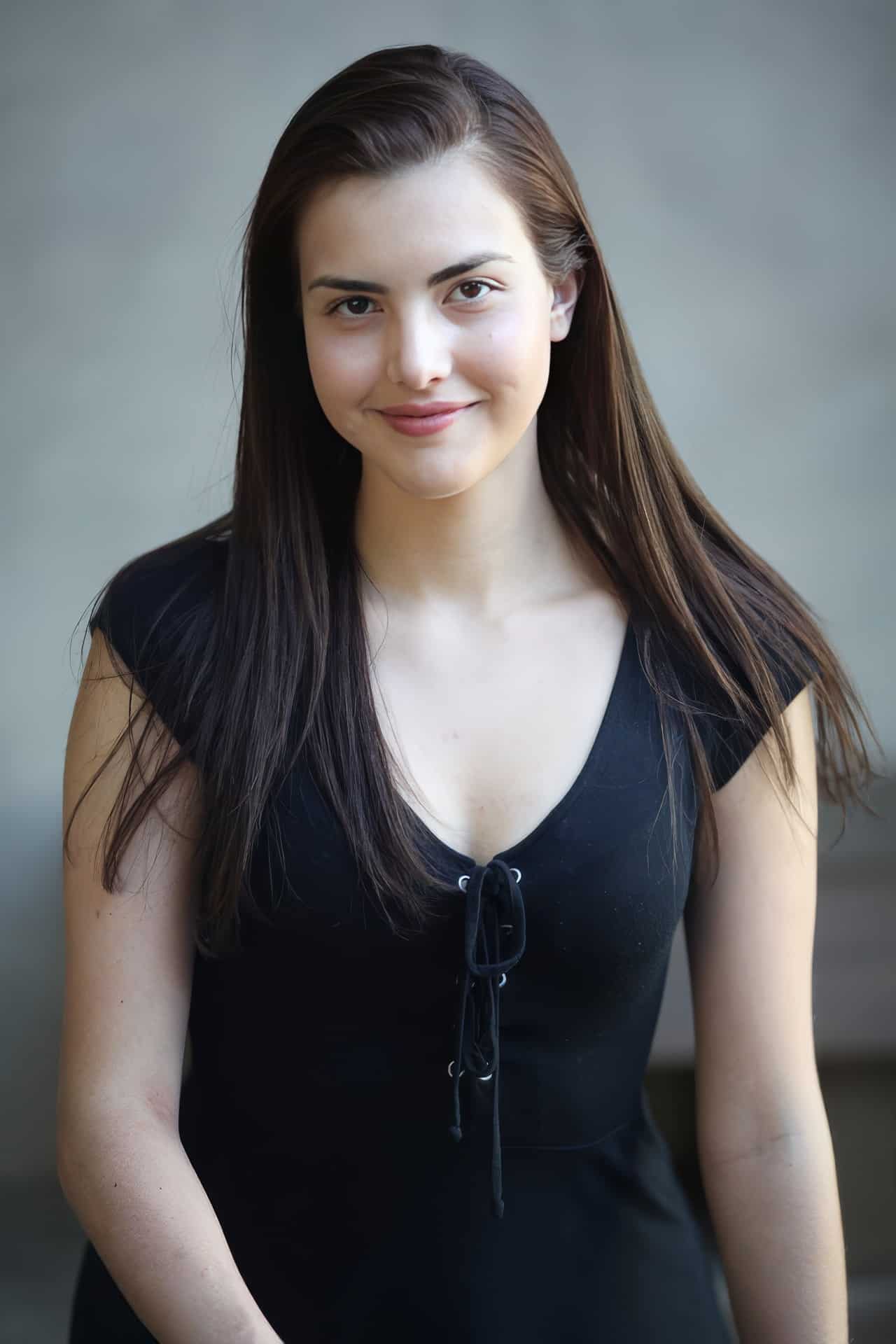 Alexandra Botez on X: Starting today I have 30 days to beat my ATH blitz  rating on chess dot com or I have to bleach my eyebrows for a week. Need to